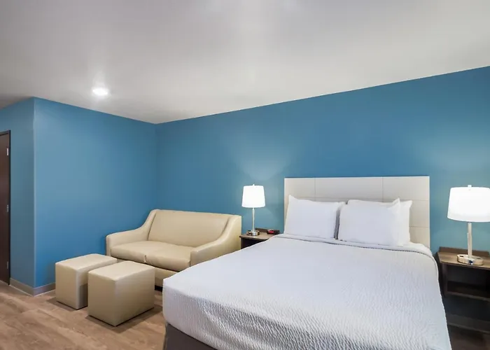 Woodspring Chicago 4*