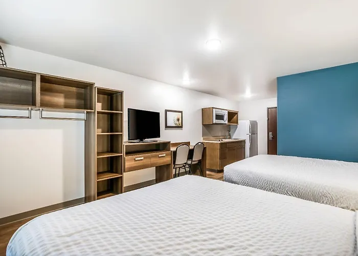 Woodspring Chicago Hotel 4*
