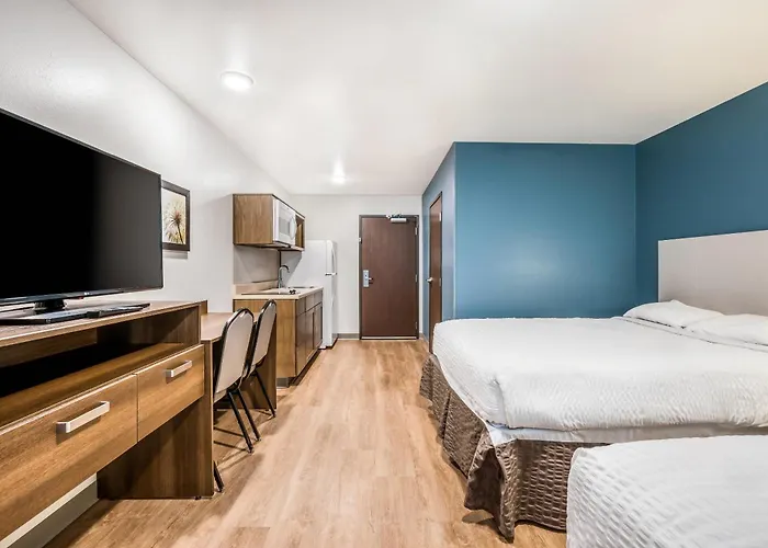 Woodspring Chicago 4*